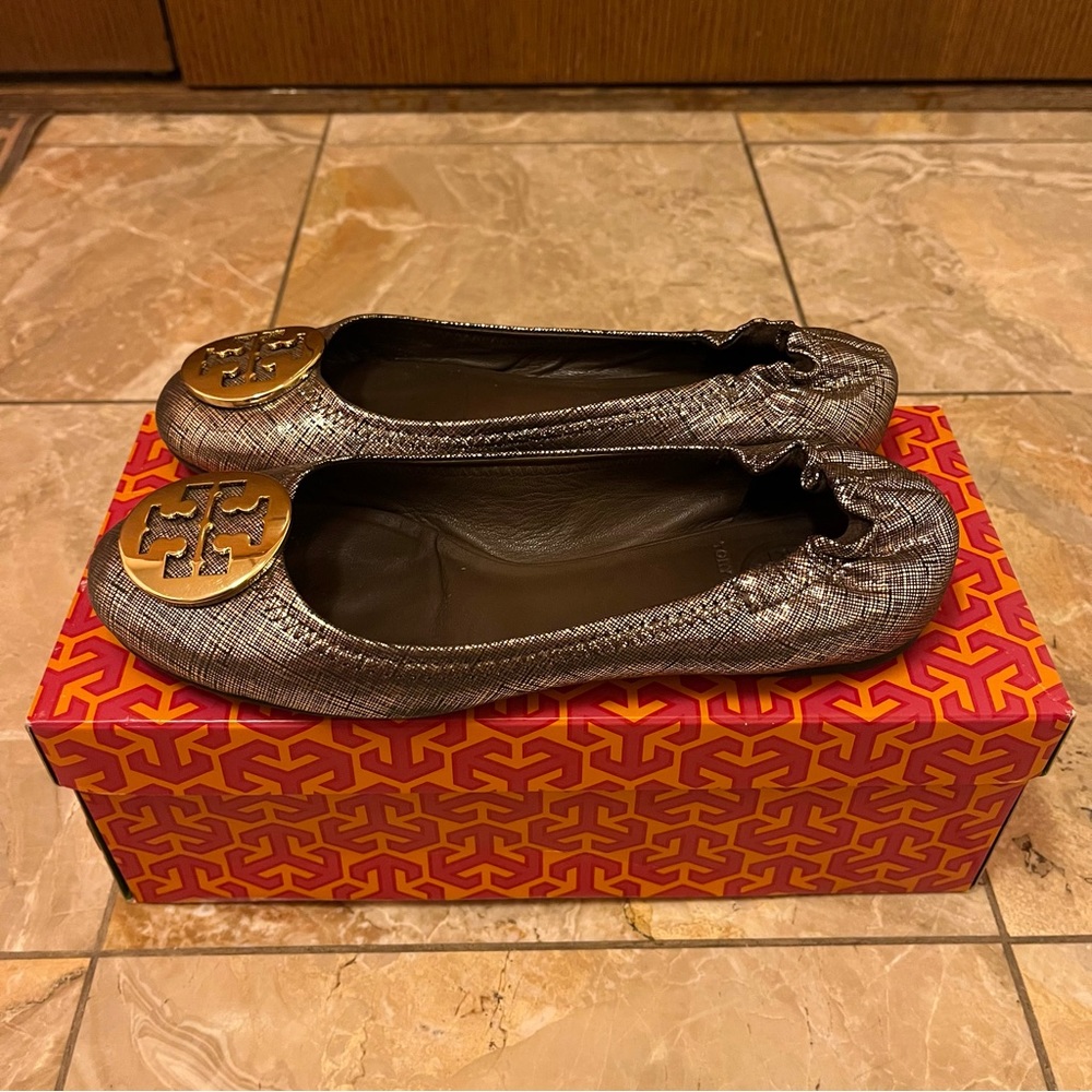 Tory Burch Logo Ballet Flat